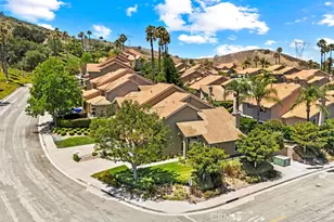 6041 E Queens Dr, Anaheim Hills, CA 92807 - Photo 9