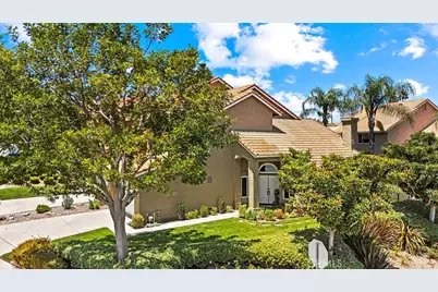 6041 E Queens Drive, Anaheim, CA 92807 - Photo 9