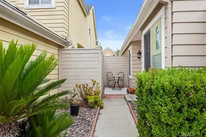 21691 Fairbrook #37, Mission Viejo, CA 92692 - Photo 3