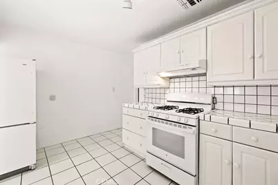 2012 Barnett, Los Angeles, CA 90032 - Photo 19