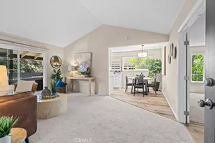 208 Springview, Irvine, CA 92620 - Photo 3