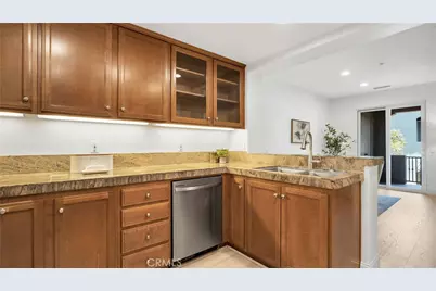 128 Talmadge, Irvine, CA 92602 - Photo 3