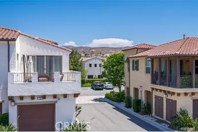 114 Borrego, Irvine, CA 92618 - Photo 5