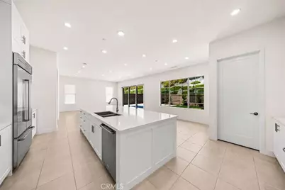 106 Bright Star, Irvine, CA 92618 - Photo 7