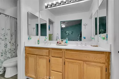 1932 Vosburg Court, San Jacinto, CA 92583 - Photo 17