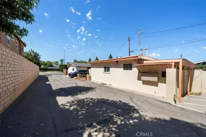 681 Victoria, Costa Mesa, CA 92627 - Photo 9