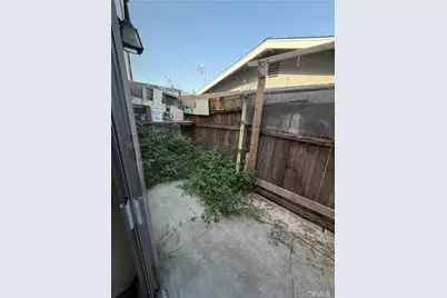 681 Victoria, Costa Mesa, CA 92627 - Photo 53