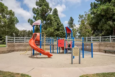 3433 Wimbledon Way, Costa Mesa, CA 92626 - Photo 27