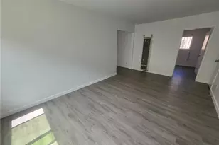 6821 11th Ave, Los Angeles, CA 90043 - Photo 9