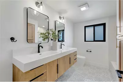 17392 Lido, Huntington Beach, CA 92647 - Photo 33
