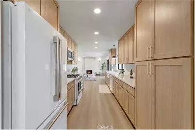 17392 Lido, Huntington Beach, CA 92647 - Photo 11