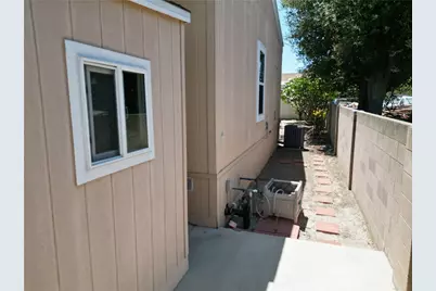 211 Albatross Lane, Fountain Valley, CA 92708 - Photo 23