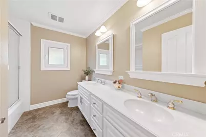 42 Christamon West, Irvine, CA 92620 - Photo 37