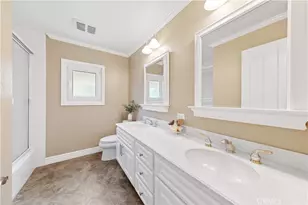 42 Christamon W, Irvine, CA 92620 - Photo 37
