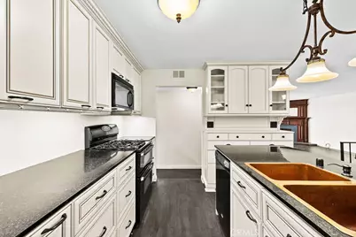 2501 S El Camino Real #206, San Clemente, CA 92672 - Photo 15