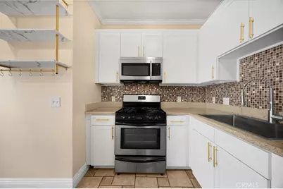 6938 Laurel Canyon #303, North Hollywood, CA 91605 - Photo 3