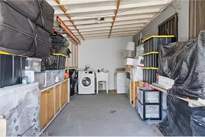 927 E 28th St, Los Angeles, CA 90011 - Photo 19