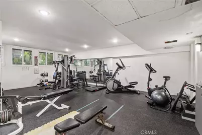 911 N Kings Road #319, West Hollywood, CA 90069 - Photo 35