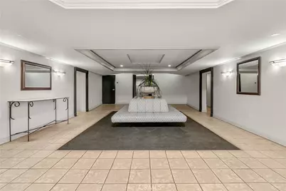 911 N Kings Road #319, West Hollywood, CA 90069 - Photo 5