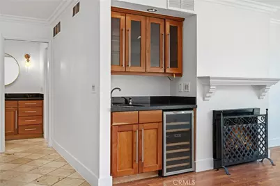 911 N Kings Road #319, West Hollywood, CA 90069 - Photo 19