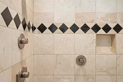 911 N Kings Road #319, West Hollywood, CA 90069 - Photo 23