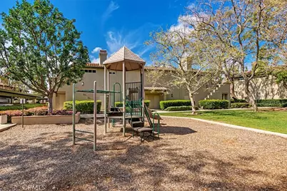 34 Via Solaz, Rancho Santa Margarita, CA 92688 - Photo 31