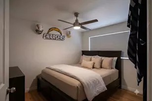 886 Joann St, Costa Mesa, CA 92627 - Photo 9