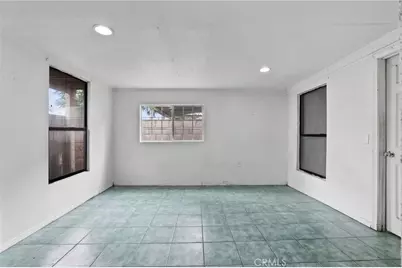 5108 W Napali, Santa Ana, CA 92704 - Photo 27