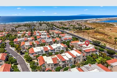 19239 Meadowood Cir, Huntington Beach, CA 92648 - Photo 3