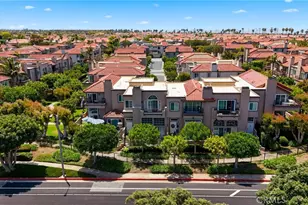 19239 Meadowood Cir, Huntington Beach, CA 92648 - Photo 9