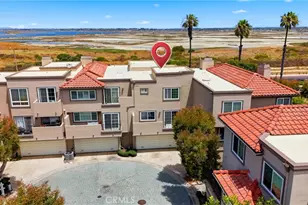 19239 Meadowood Cir, Huntington Beach, CA 92648 - Photo 7