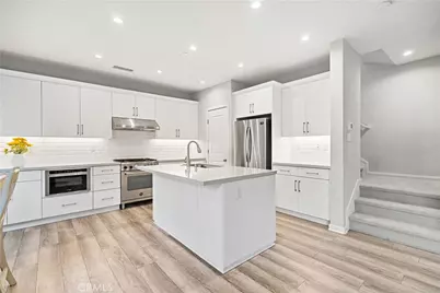 135 Messenger, Irvine, CA 92618 - Photo 9