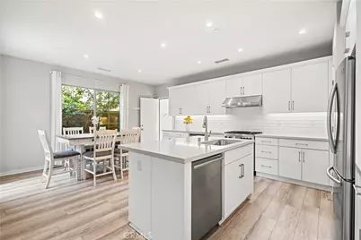 135 Messenger, Irvine, CA 92618 - Photo 5