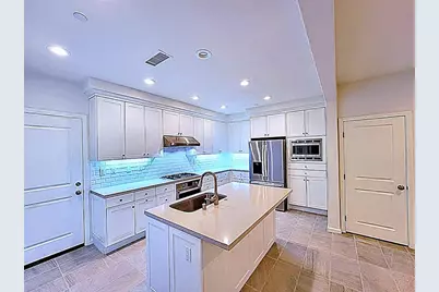 100 Desert Lotus, Irvine, CA 92618 - Photo 19