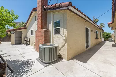 129 E Rancho, Corona, CA 92879 - Photo 37