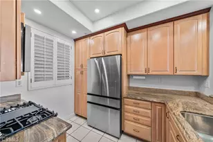 2000 Pacific Coast Hwy, Huntington Beach, CA 92648 - Photo 13