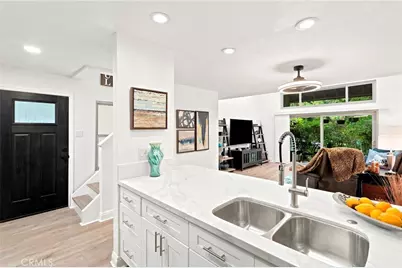 7890 E Spring Street #5L, Long Beach, CA 90815 - Photo 9