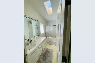 77 Seville, Tustin, CA 92780 - Photo 17