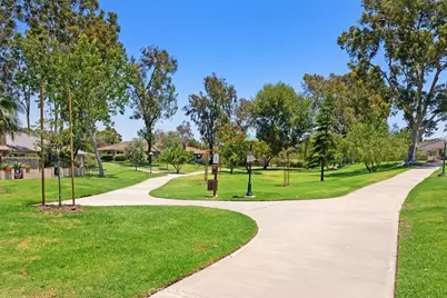 17261 Citron, Irvine, CA 92612 - Photo 45