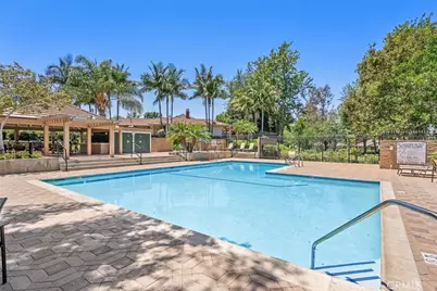 17261 Citron, Irvine, CA 92612 - Photo 47