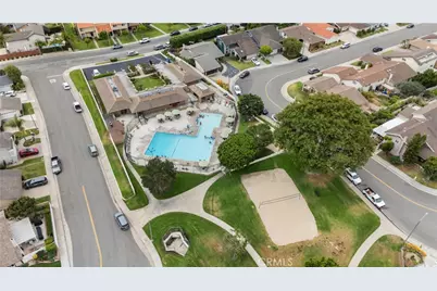 17735 Los Jardines, Fountain Valley, CA 92708 - Photo 33