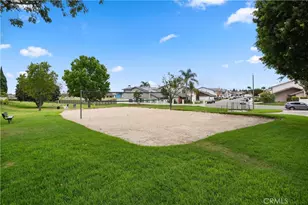 17735 Los Jardines, Fountain Valley, CA 92708 - Photo 27