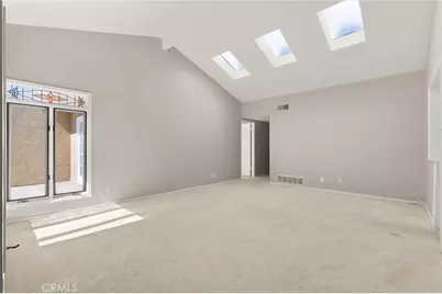 19012 Antioch, Irvine, CA 92603 - Photo 9