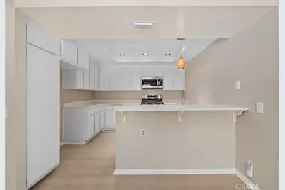 1 Woodleaf, Irvine, CA 92614 - Photo 9