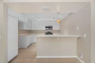 1 Woodleaf, Irvine, CA 92614 - Photo 9