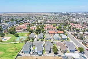 4822 Neely, Huntington Beach, CA 92649 - Photo 23