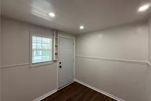 1741 Pomona Ave, Costa Mesa, CA 92627 - Photo 9