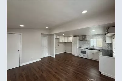 1741 Pomona Avenue #21, Costa Mesa, CA 92627 - Photo 11