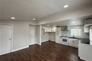1741 Pomona Ave, Costa Mesa, CA 92627 - Photo 11