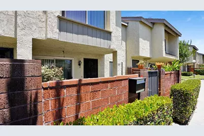 1013 W Orangewood, Anaheim, CA 92802 - Photo 19